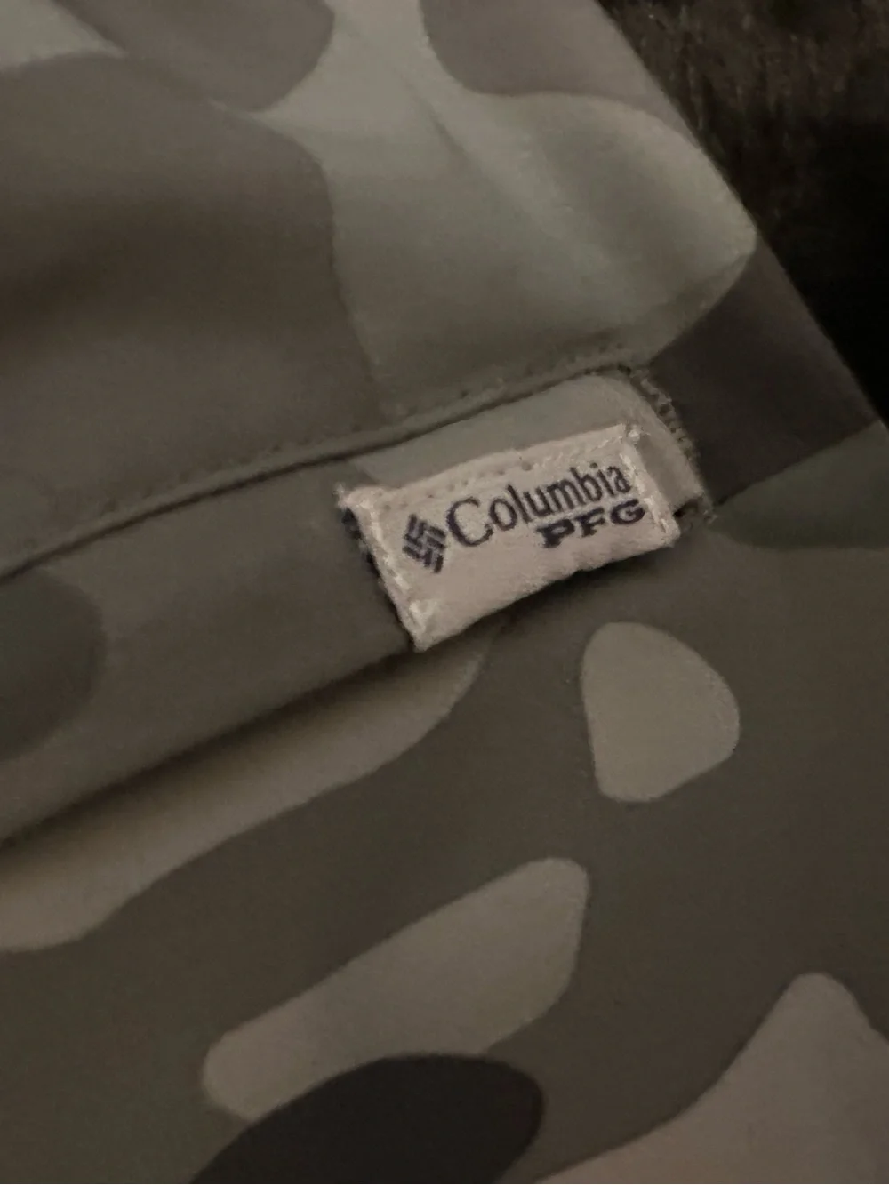Columbia PFG Rambler Water Shorts GRAY CAMO Men’s LARGE